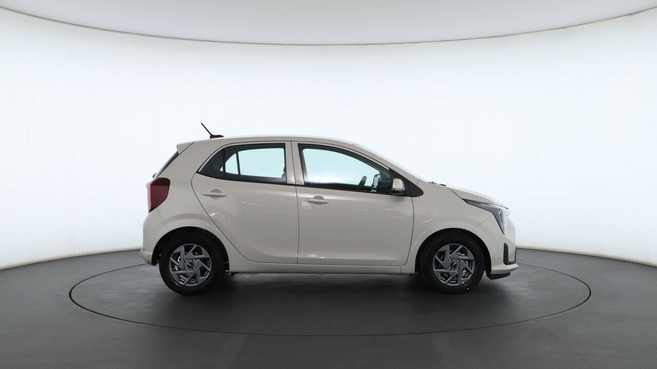 Kia Picanto image 2