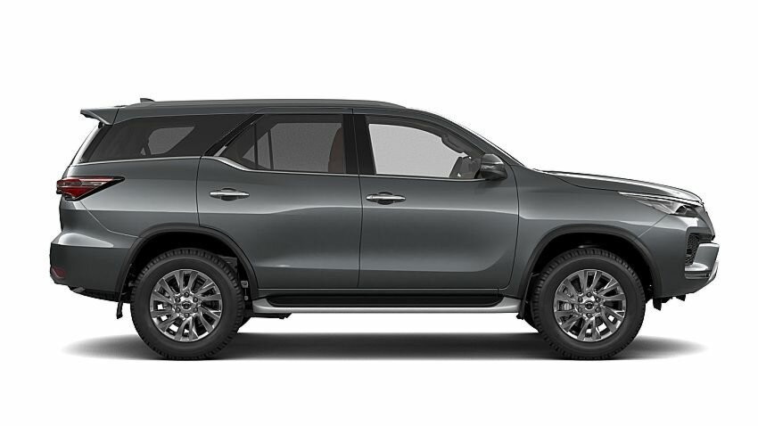 Toyota Fortuner image 2