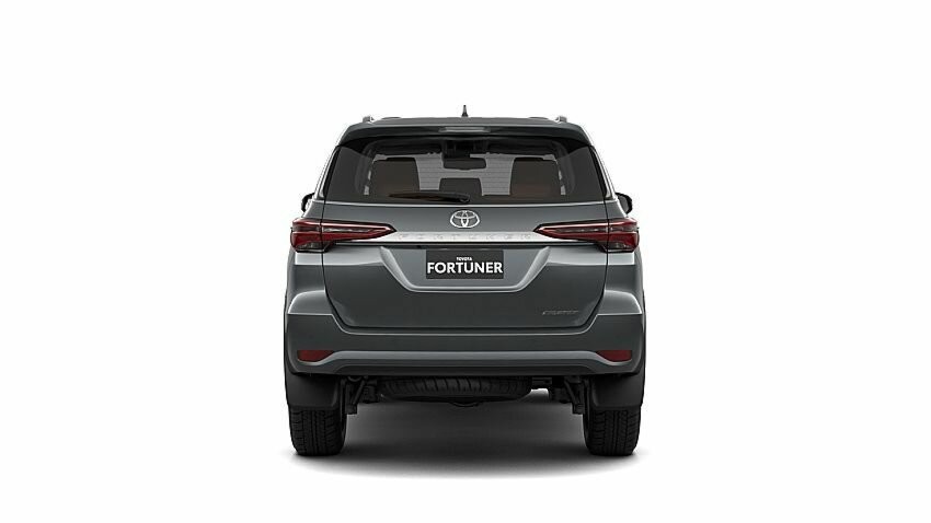 Toyota Fortuner image 4