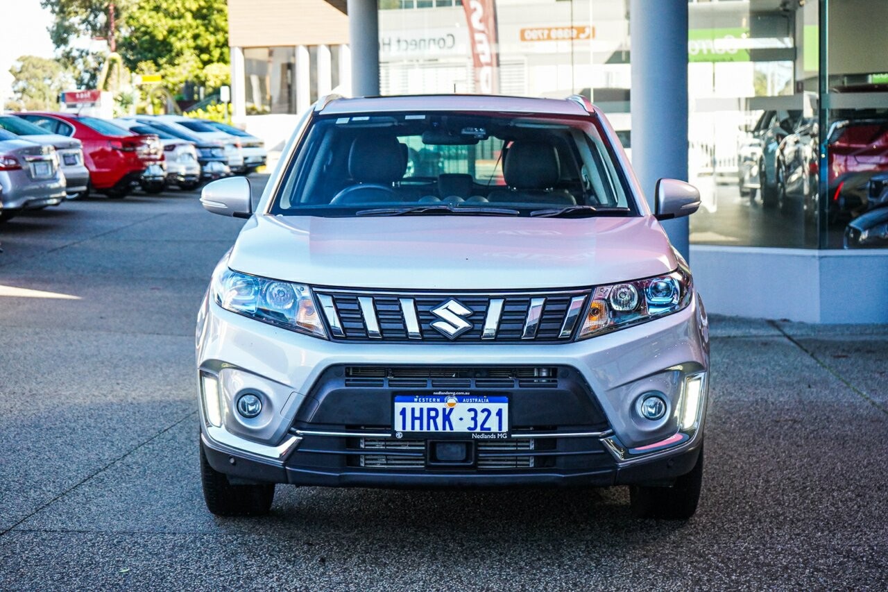 Suzuki Vitara image 3