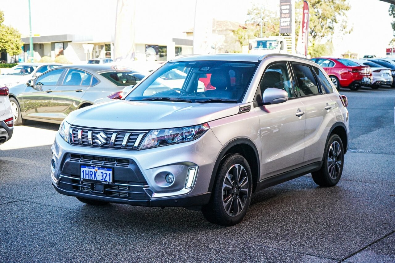 Suzuki Vitara image 4