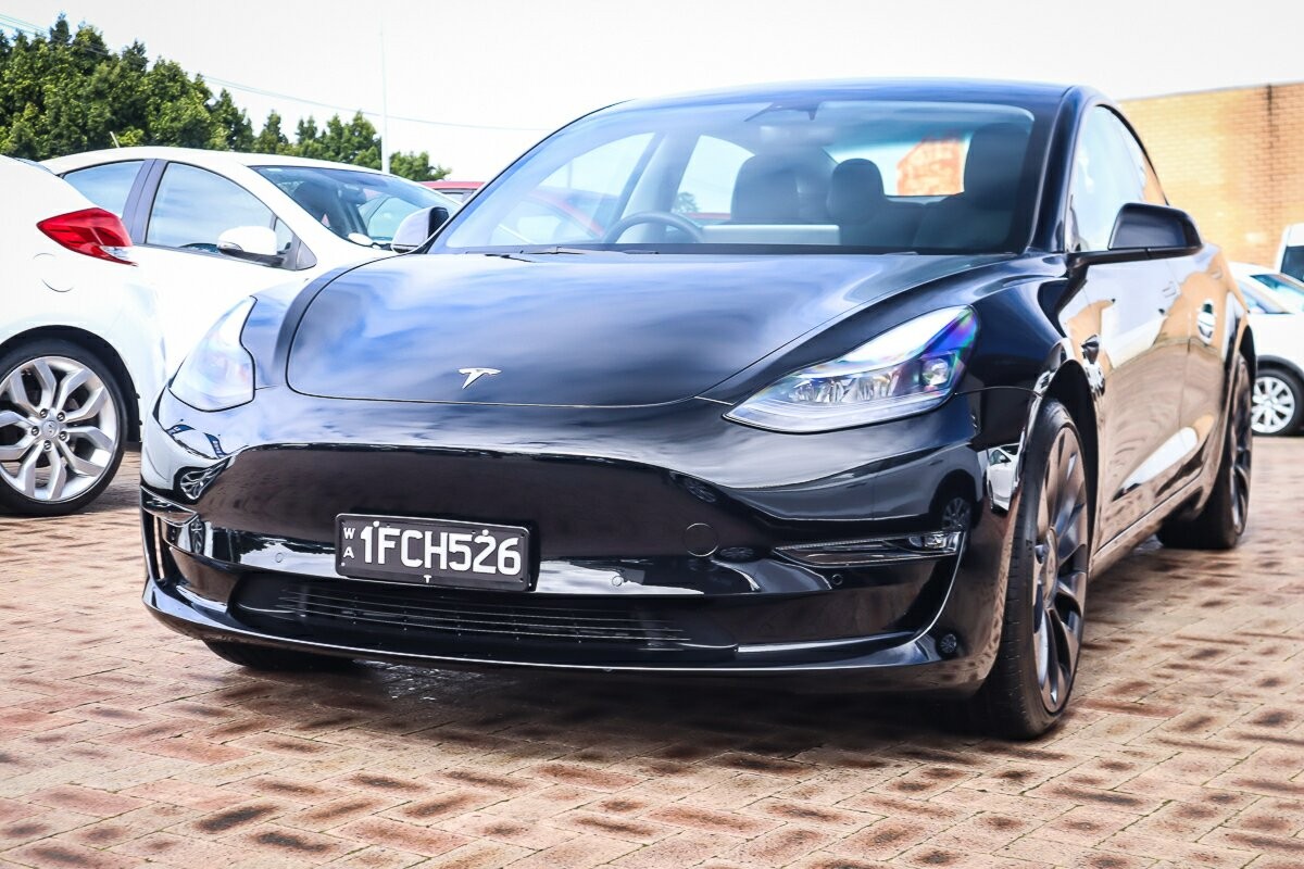 Tesla Model 3 image 4