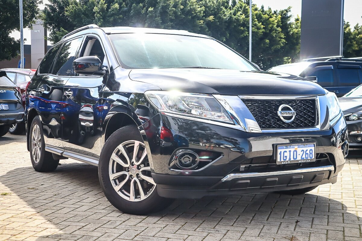 Nissan Pathfinder image 1