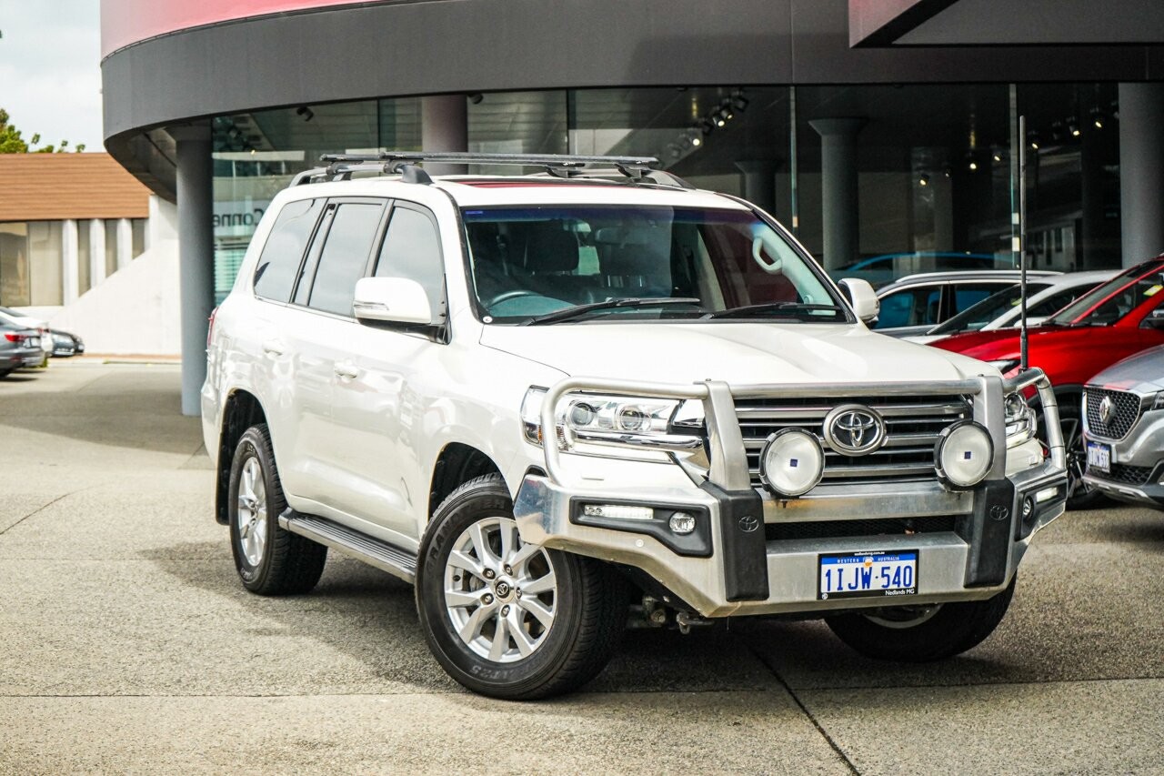 Toyota Landcruiser image 1