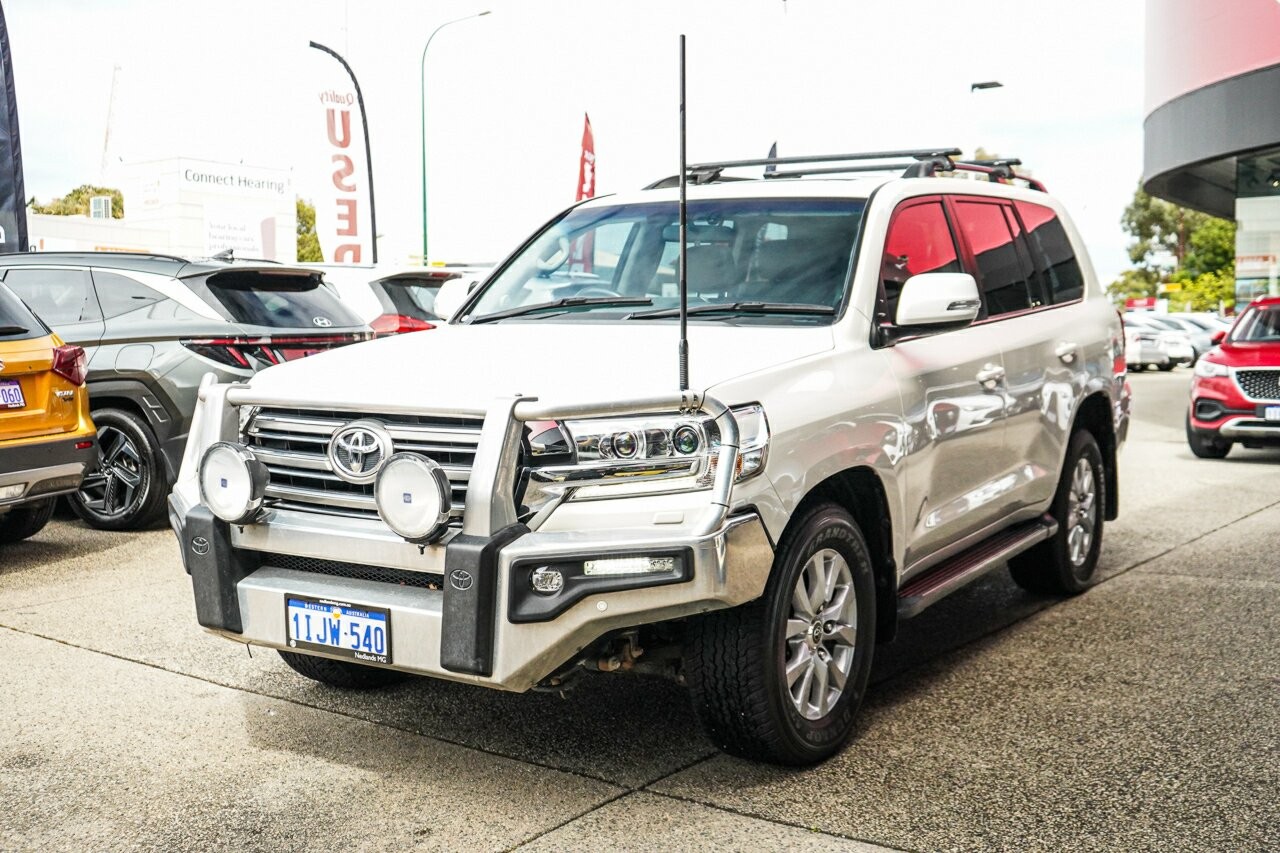 Toyota Landcruiser image 4