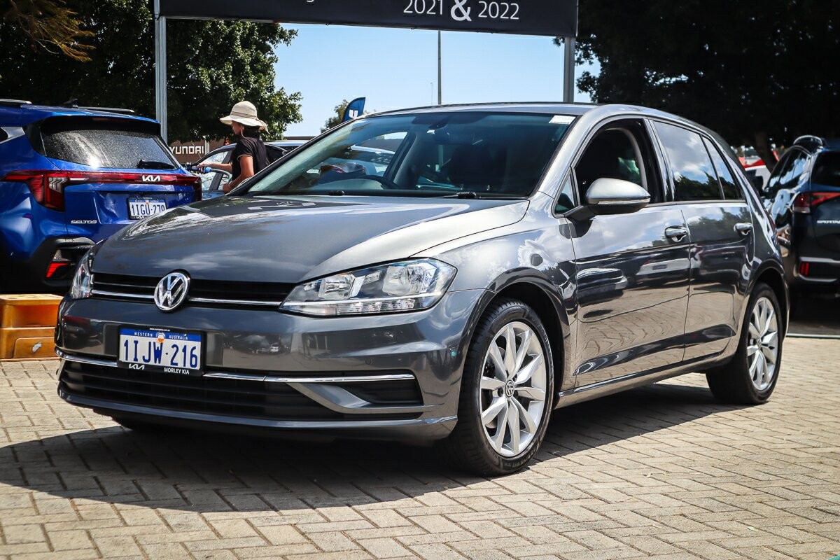 Volkswagen Golf image 4