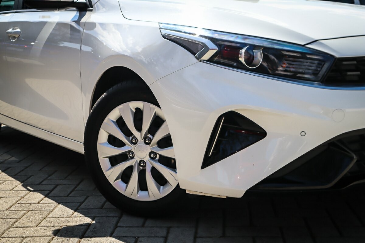 Kia Cerato image 2