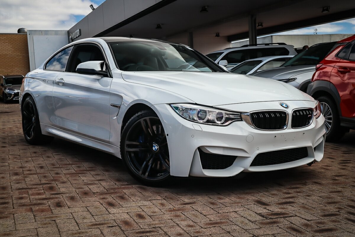 BMW M4 image 1