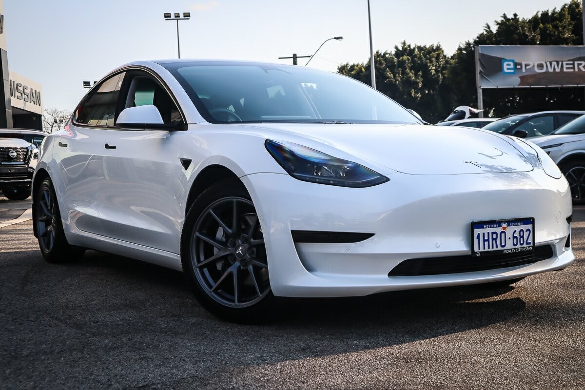 Tesla Model 3 image 1