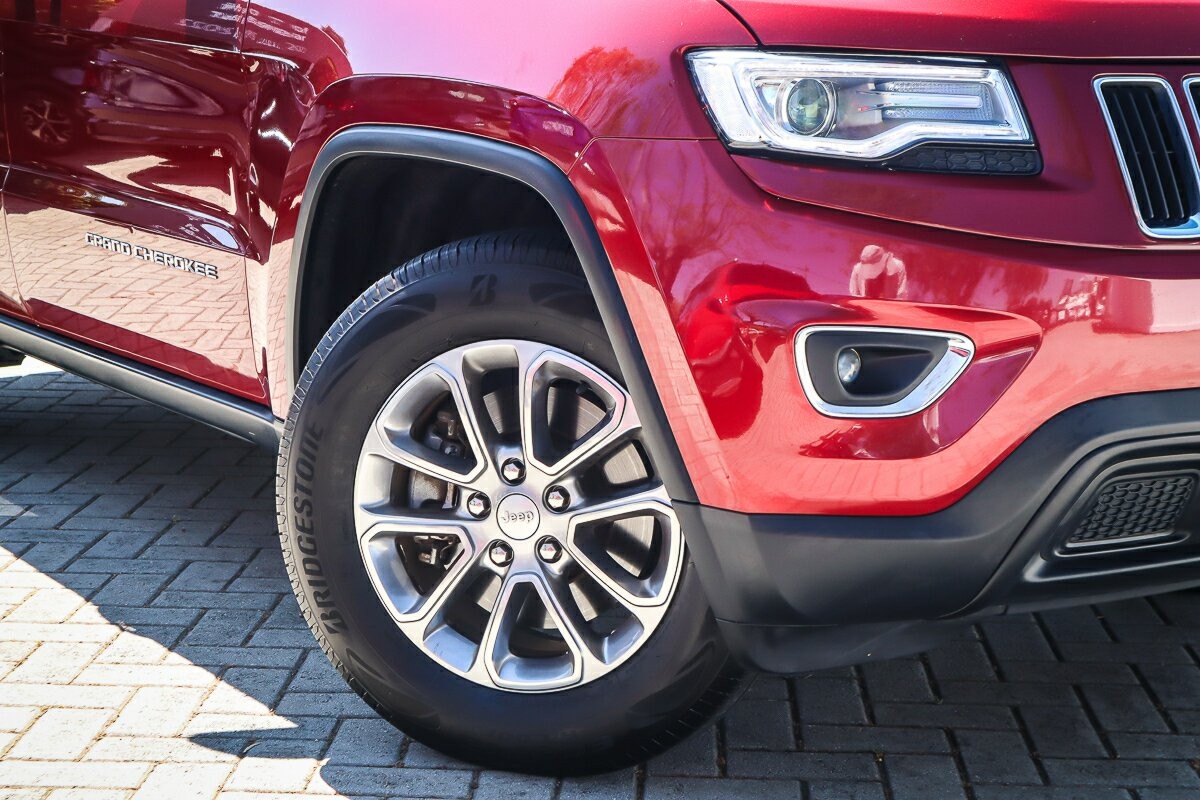 Jeep Grand Cherokee image 2