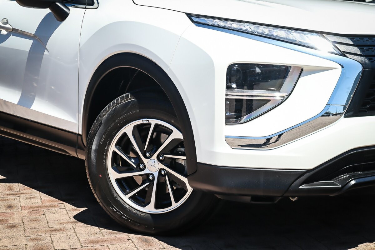 Mitsubishi Eclipse Cross image 2