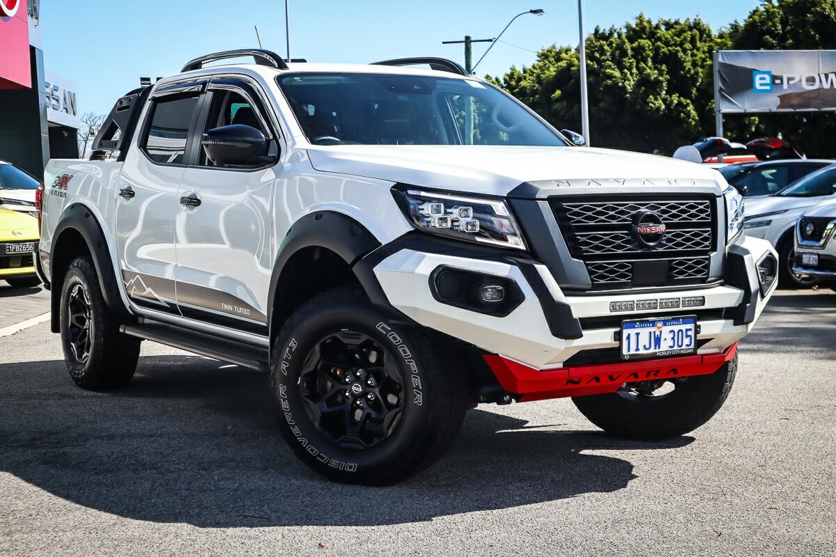 Nissan Navara image 1