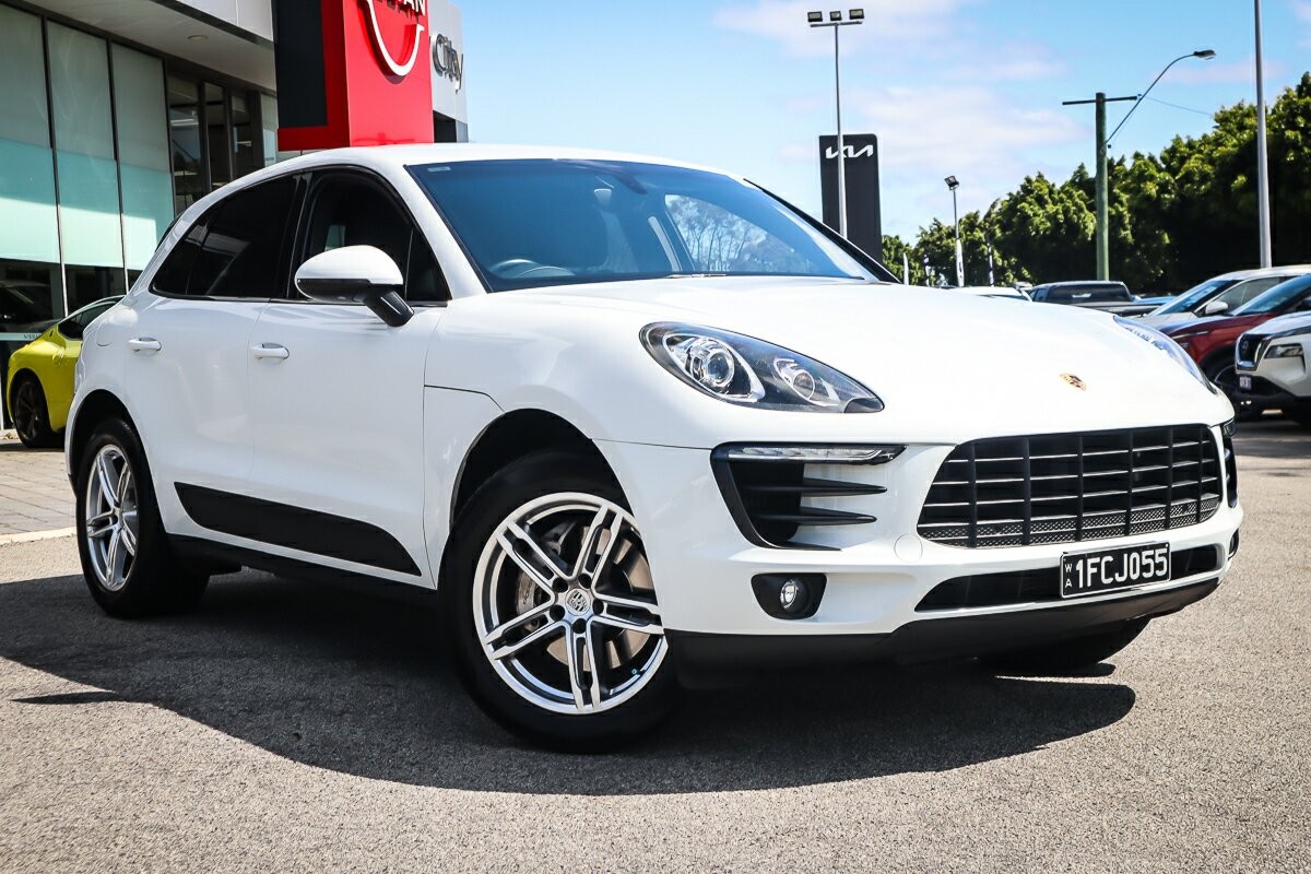 Porsche Macan image 1