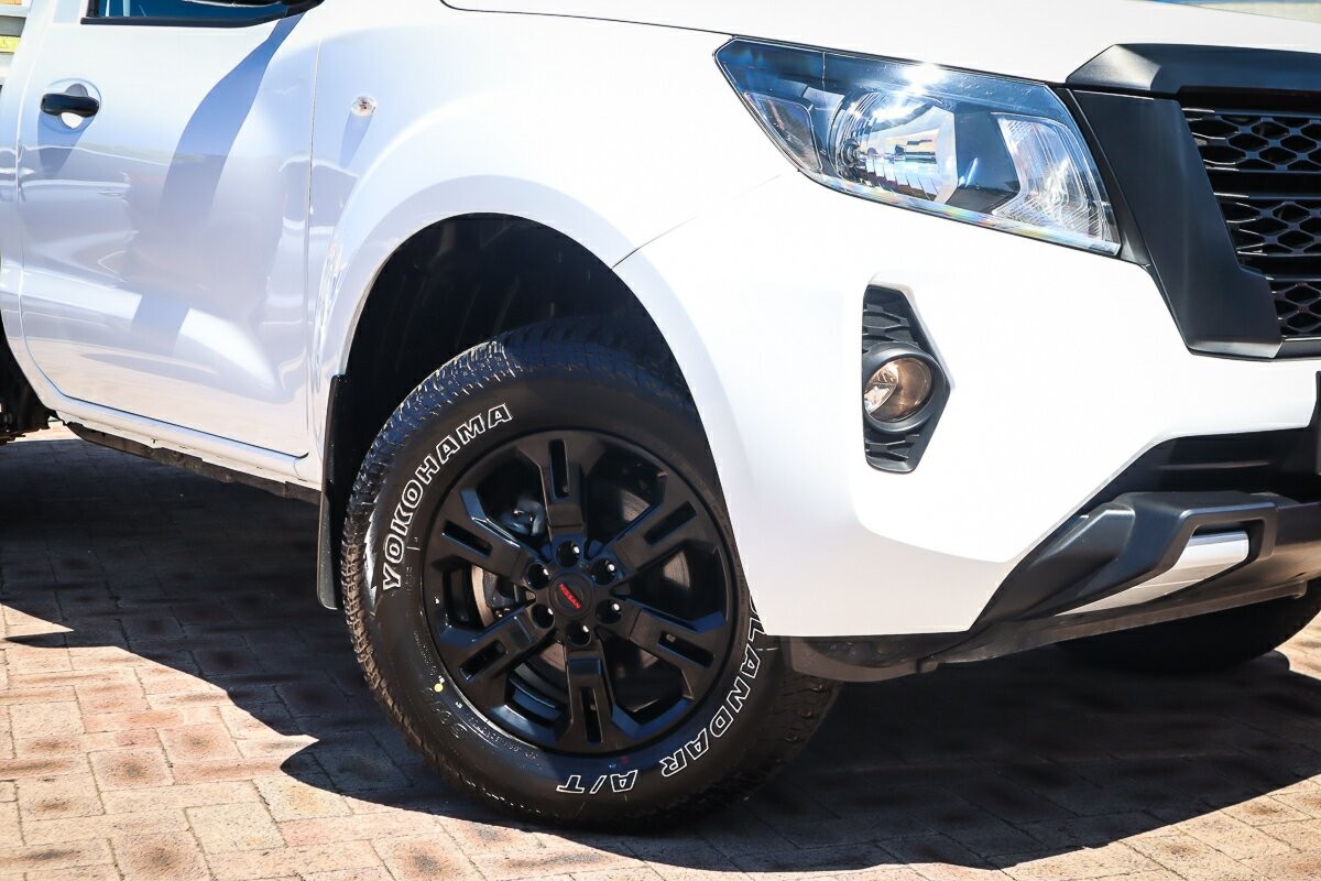 Nissan Navara image 2