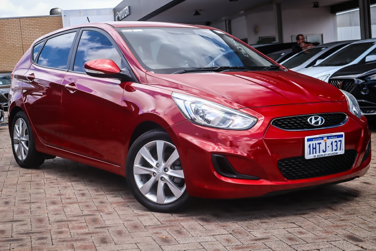 Hyundai Accent image 1