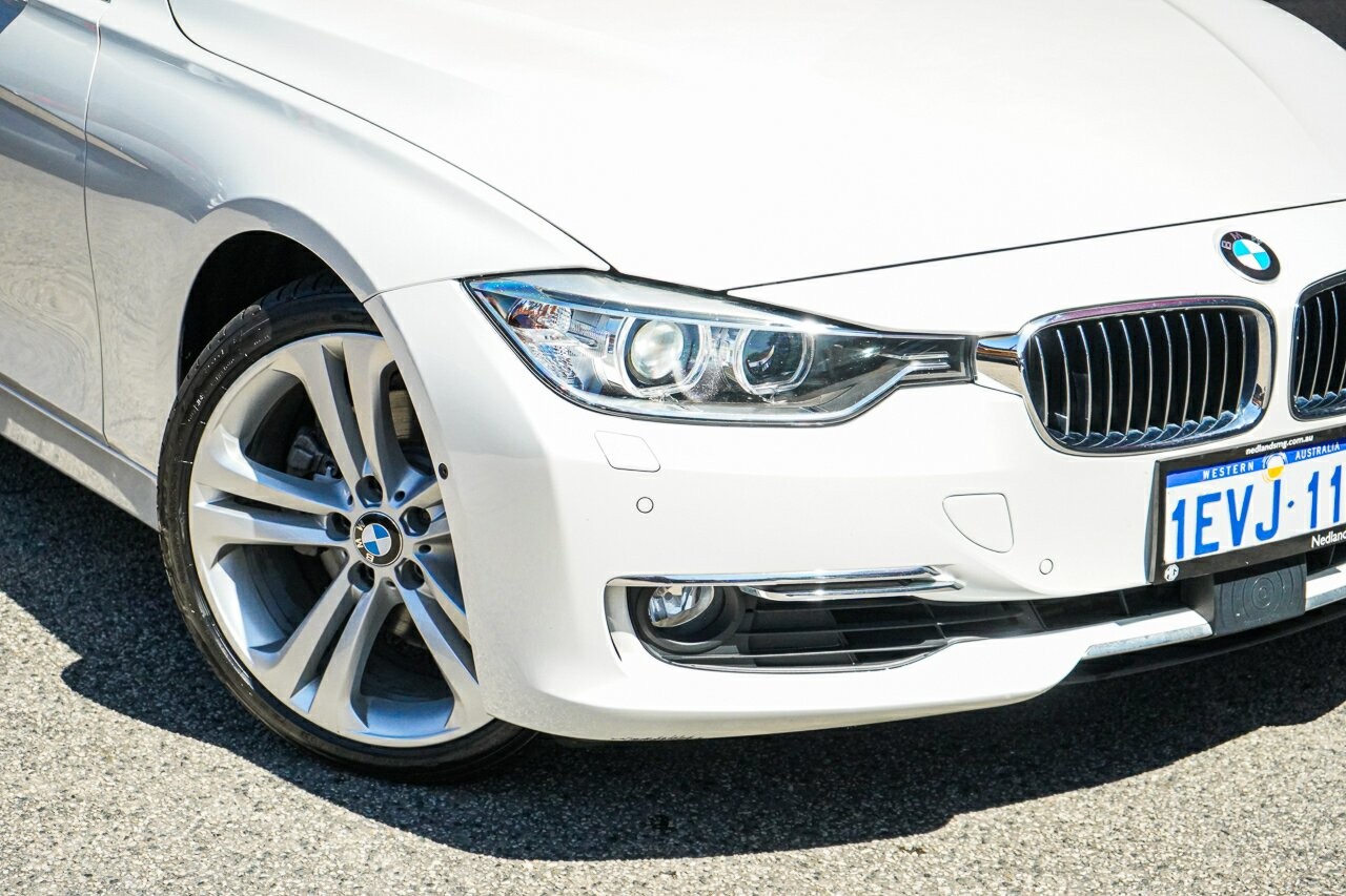 BMW 3 Series image 2