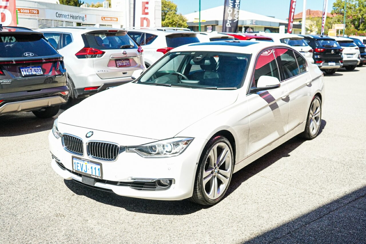 BMW 3 Series image 4