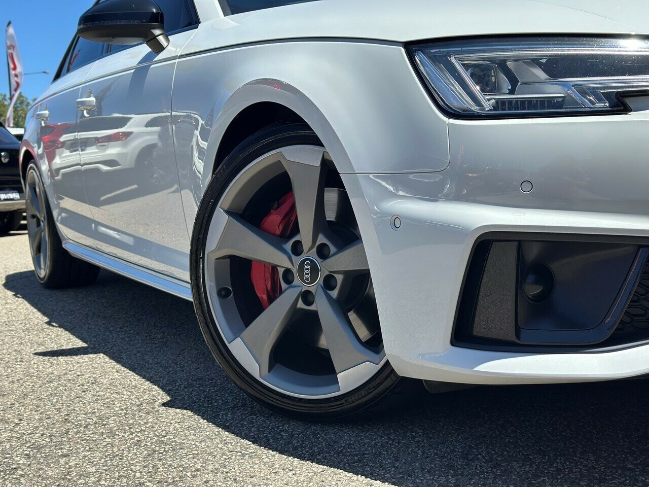 Audi S4 image 3