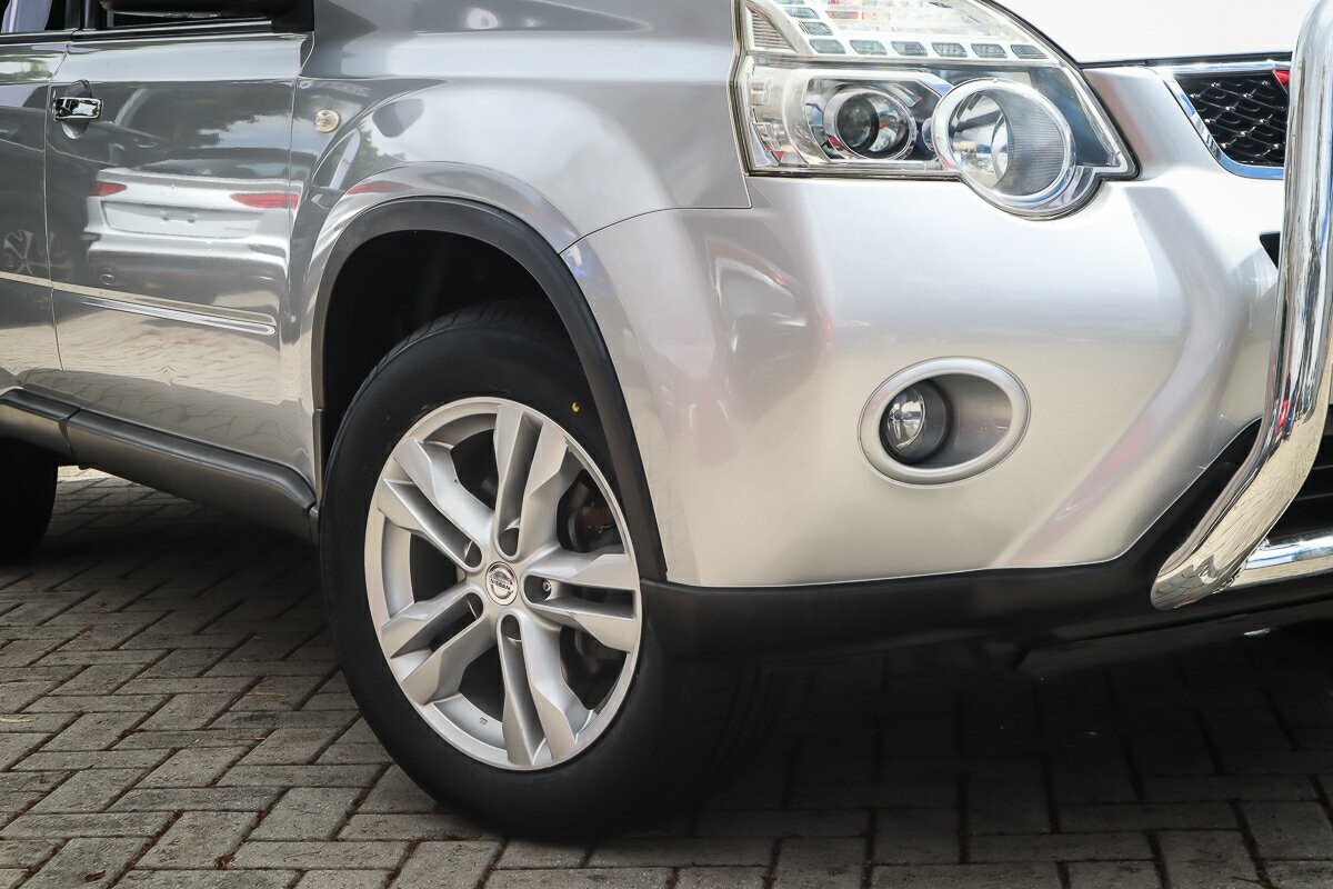 Nissan X-trail image 2