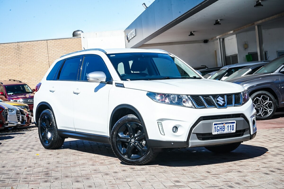 Suzuki Vitara image 1