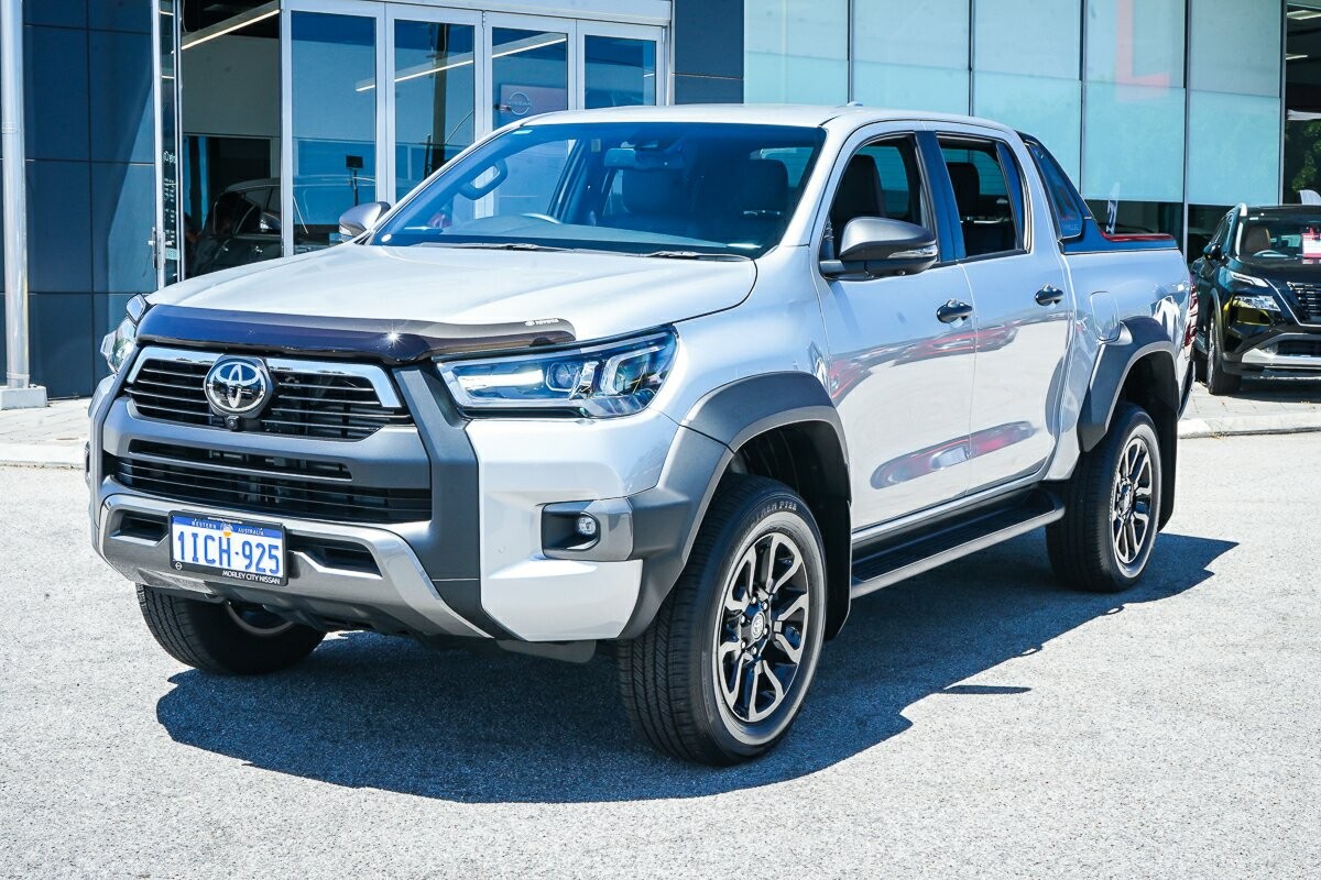 Toyota Hilux image 3