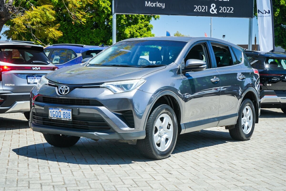 Toyota Rav4 image 4