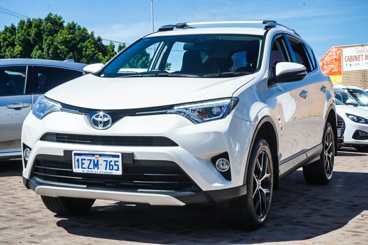 Toyota Rav4 image 4