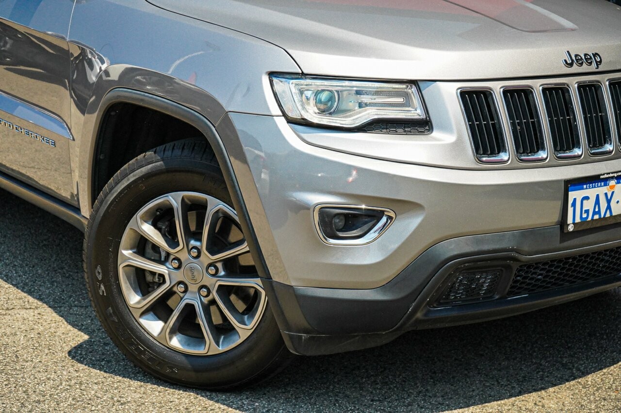 Jeep Grand Cherokee image 2