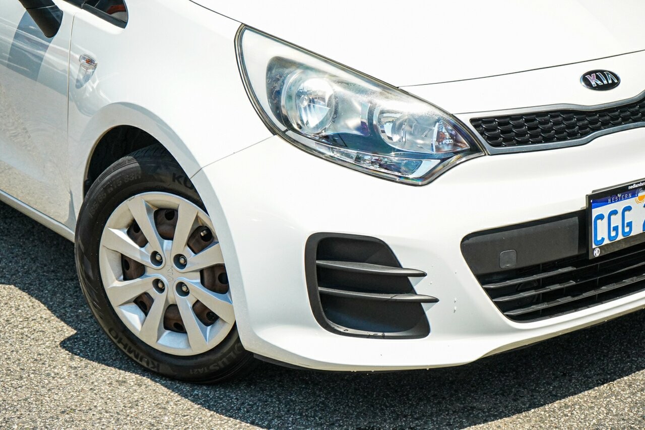 Kia Rio image 2