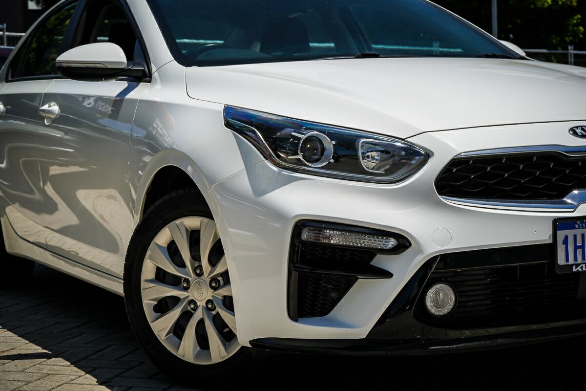 Kia Cerato image 2