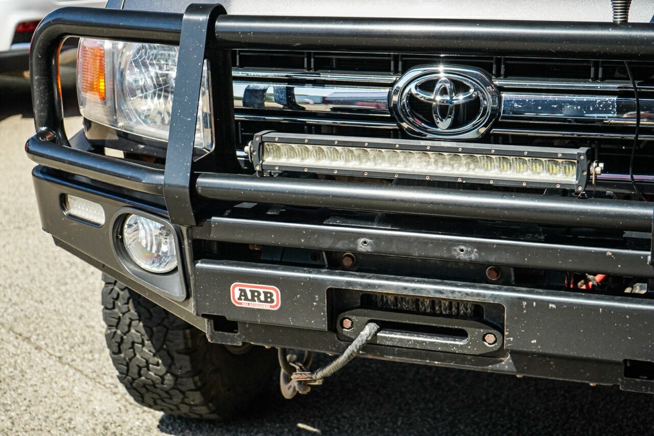 Toyota Landcruiser image 4