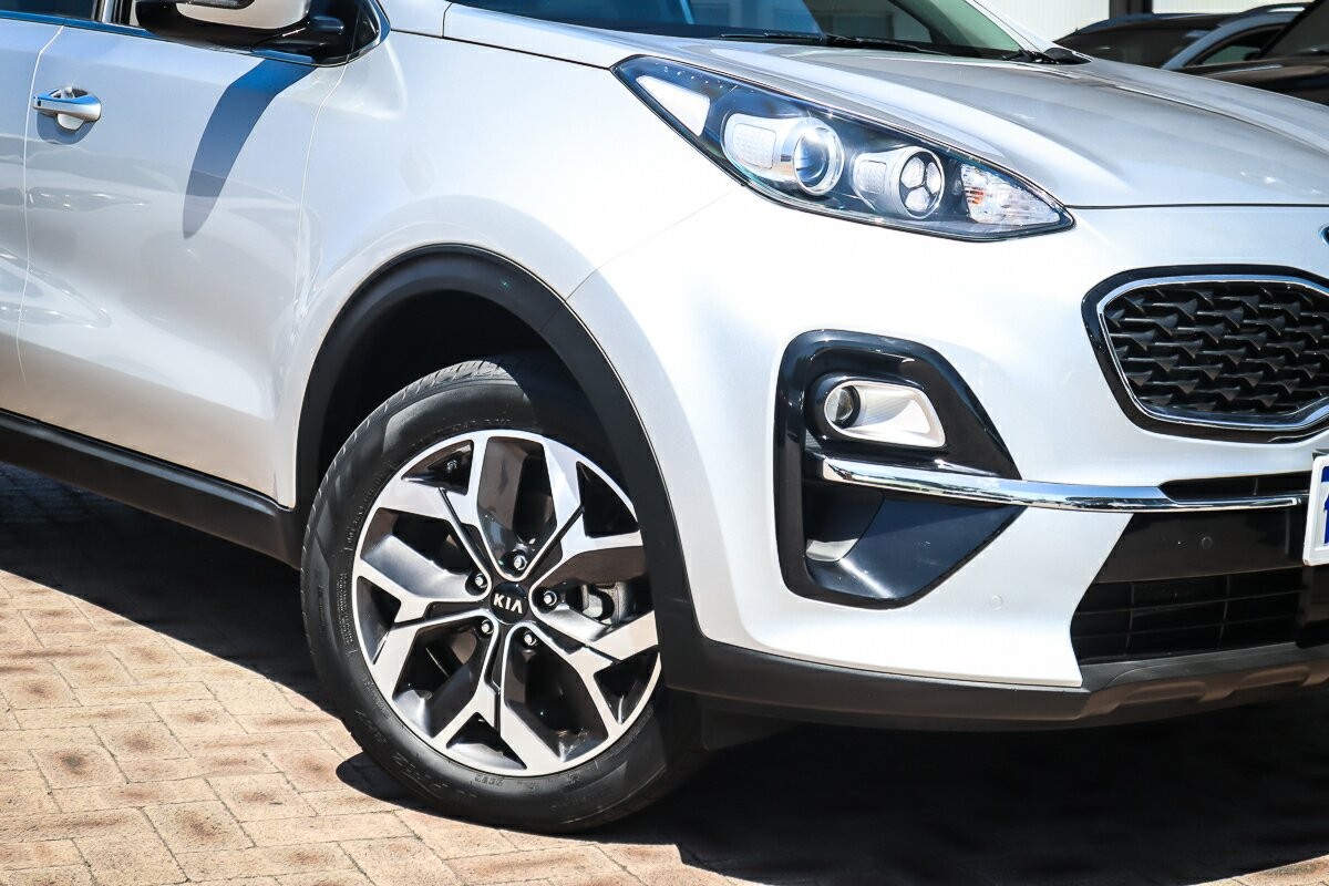 Kia Sportage image 2