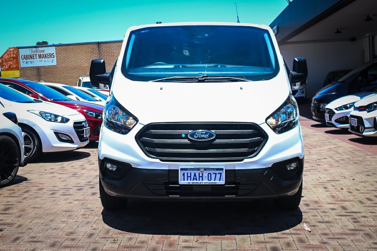 Ford Transit image 3