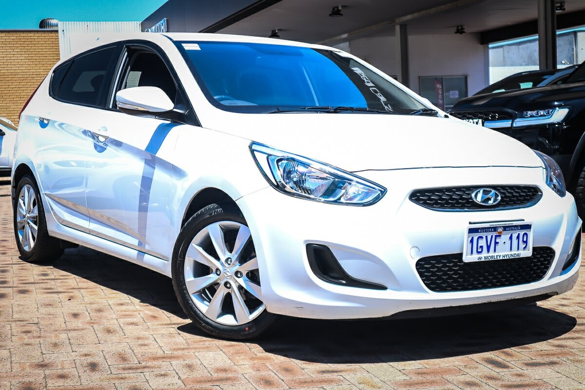 Hyundai Accent image 1