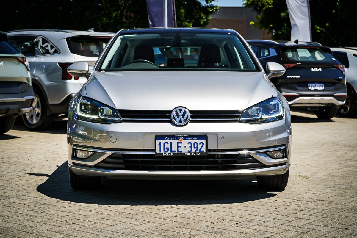 Volkswagen Golf image 4