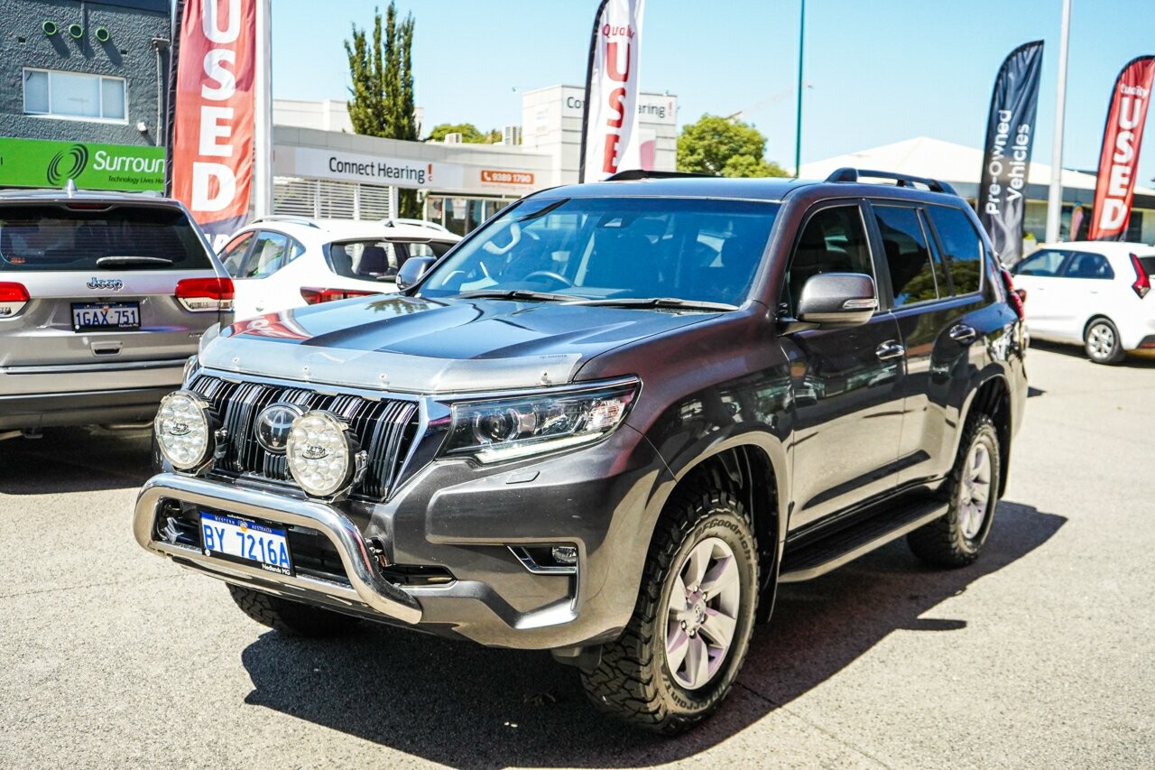 Toyota Landcruiser Prado image 4