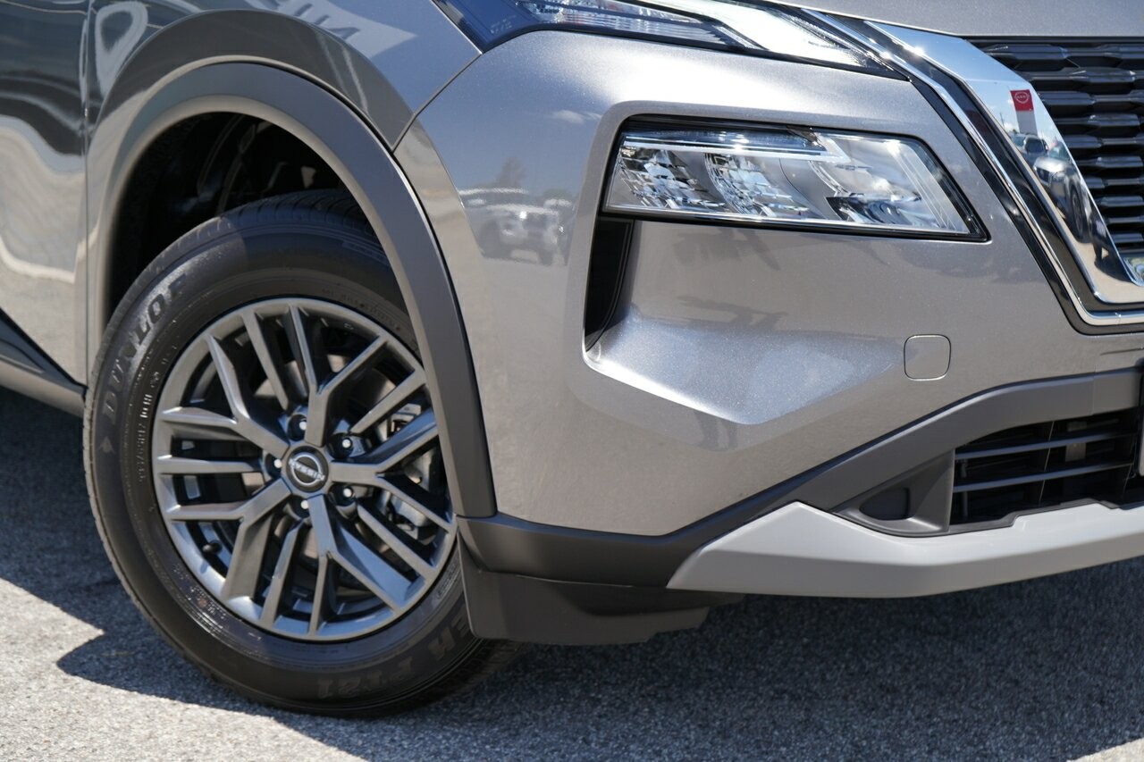 Nissan X-trail image 2