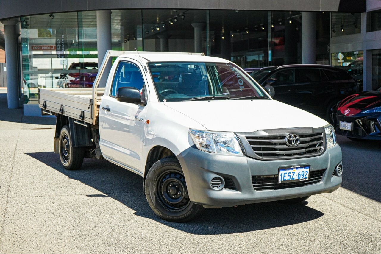 Toyota Hilux image 1