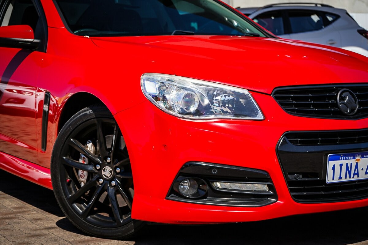 Holden Commodore image 2