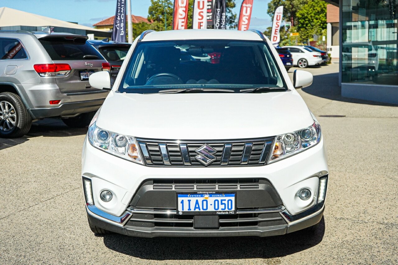 Suzuki Vitara image 3