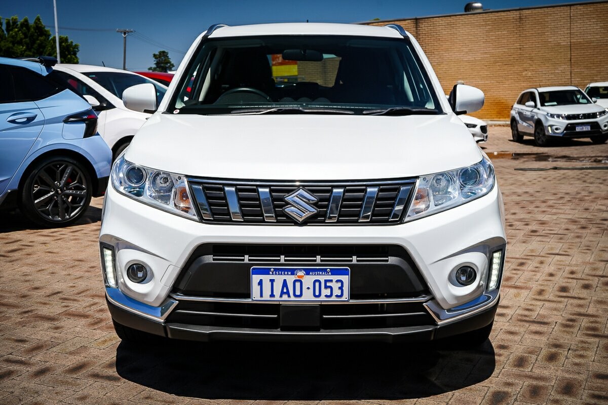 Suzuki Vitara image 4