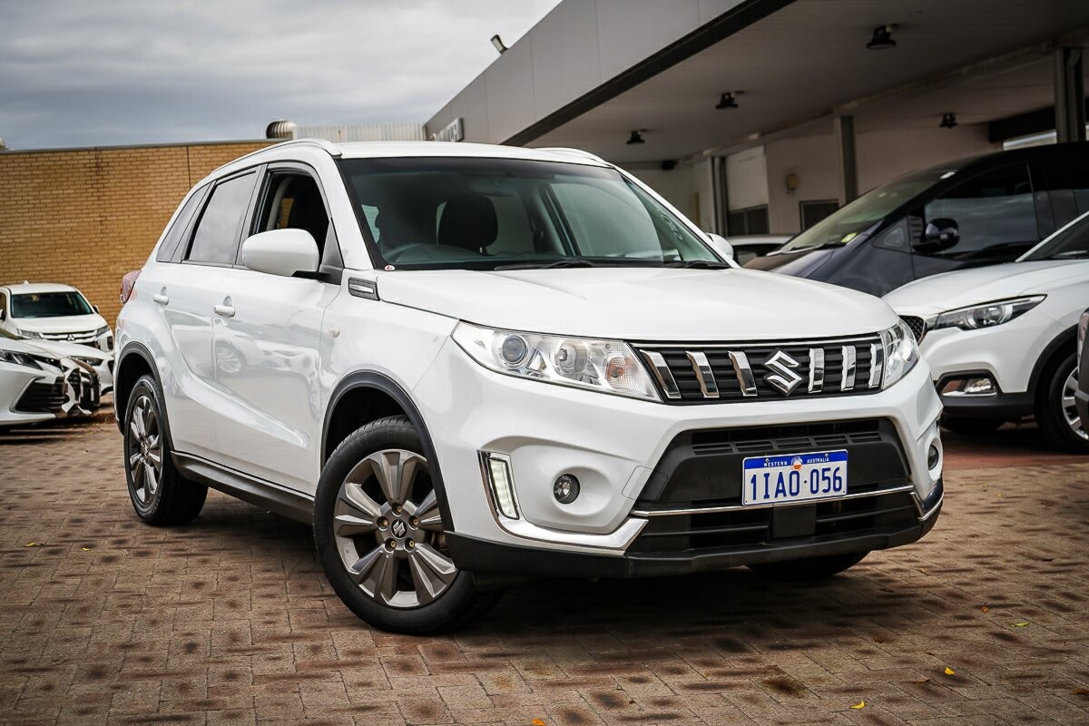 Suzuki Vitara image 1