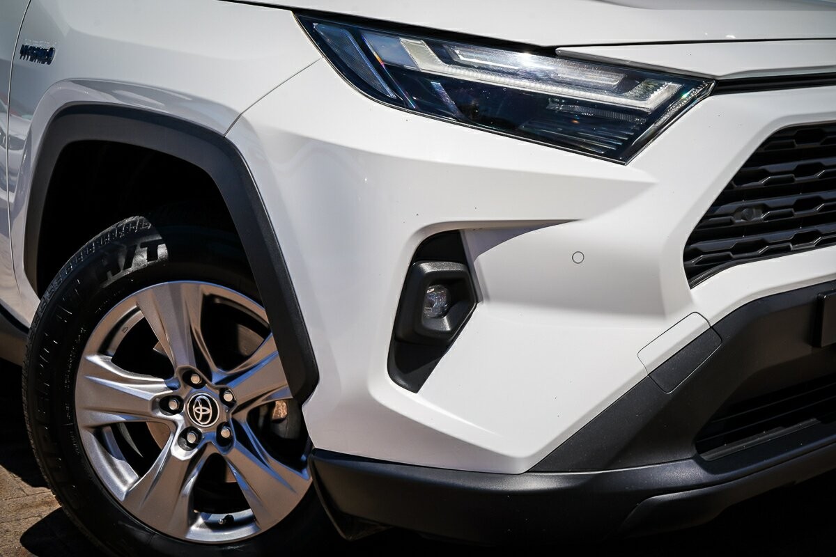 Toyota Rav4 image 2