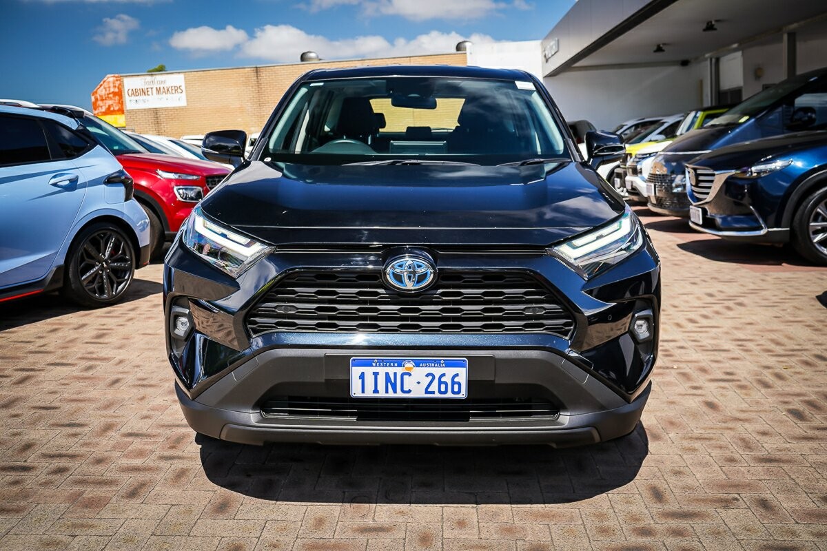 Toyota Rav4 image 4