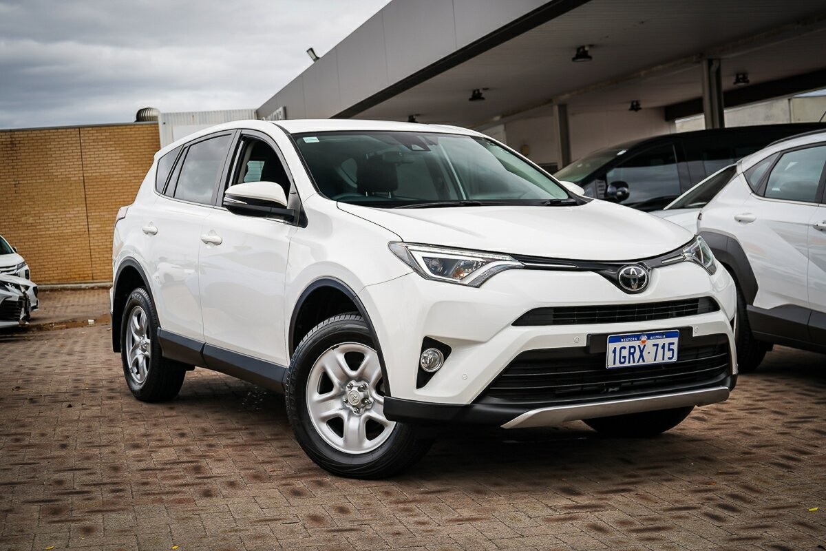 Toyota Rav4 image 1