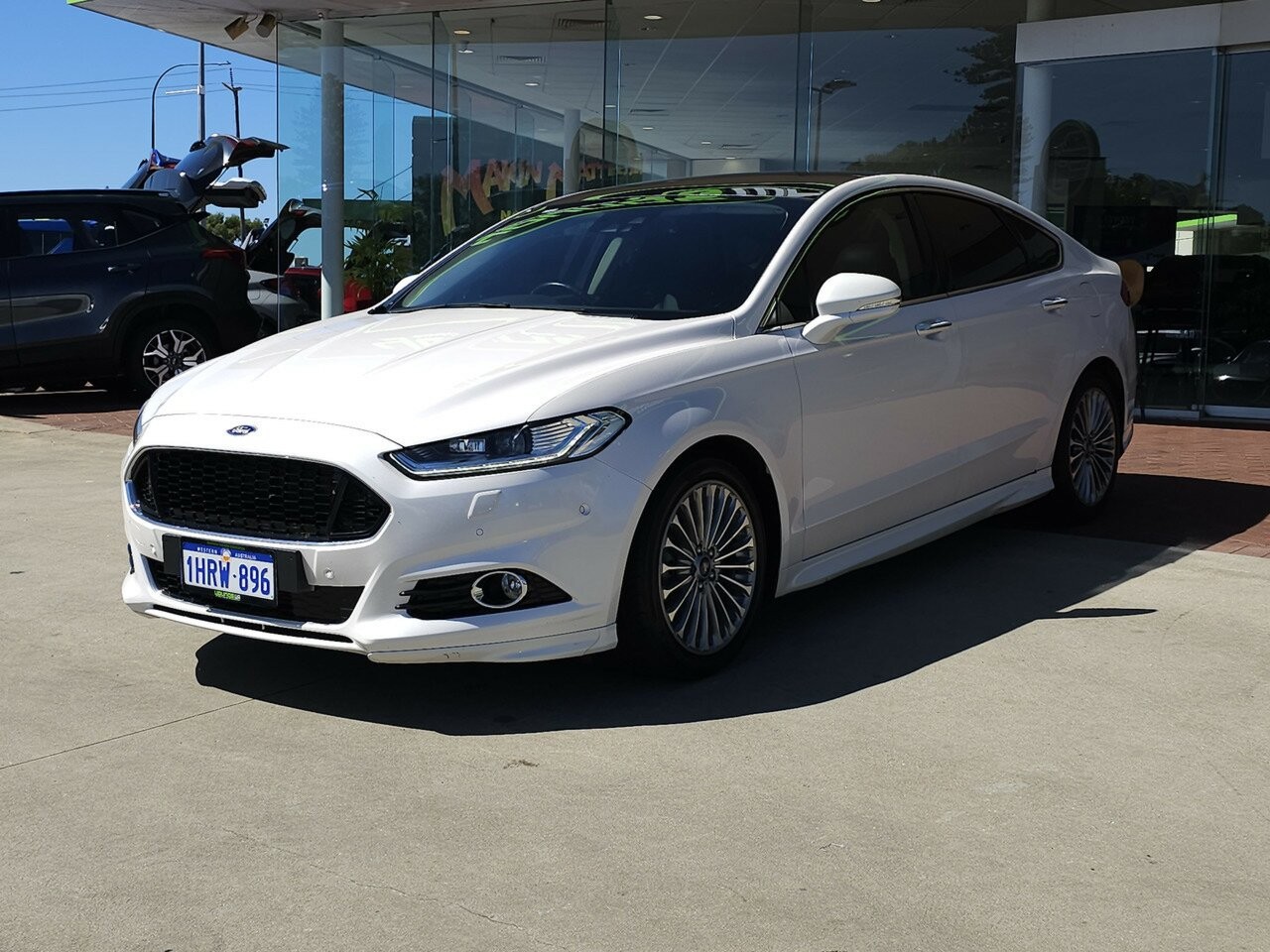 Ford Mondeo image 4