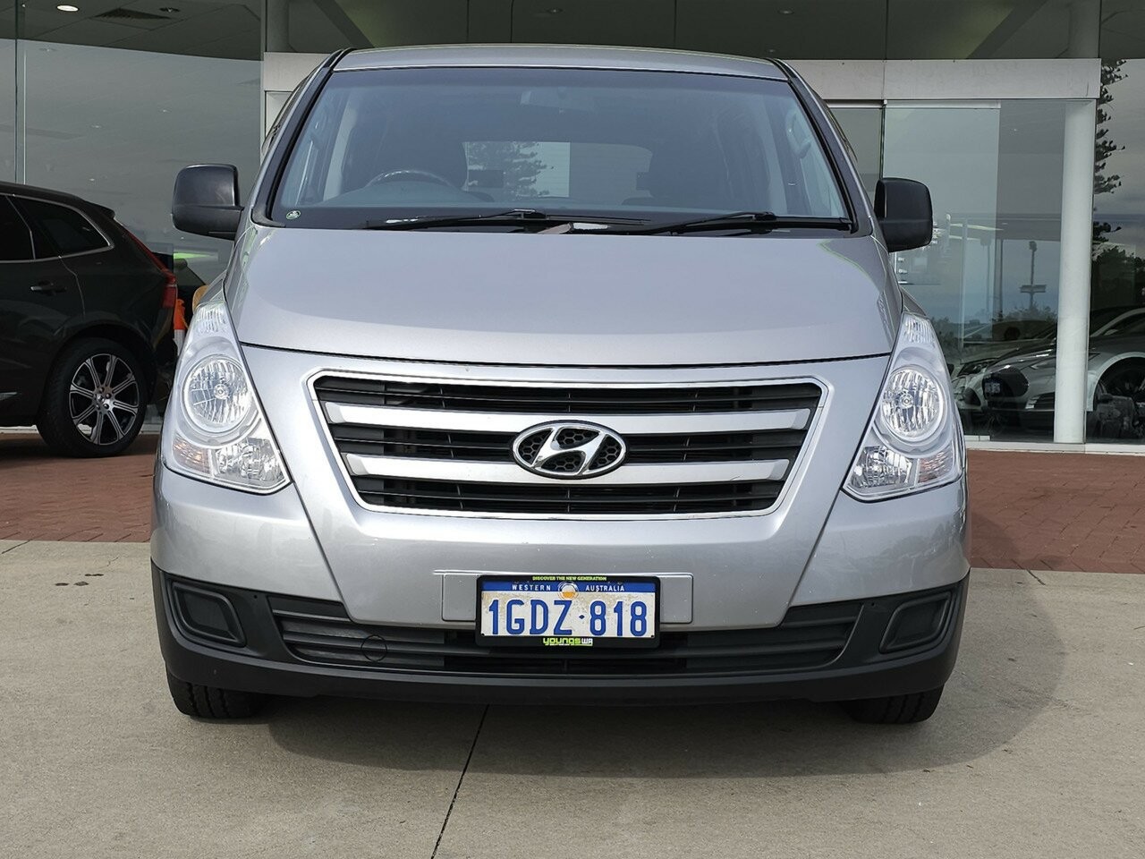 Hyundai Iload image 2