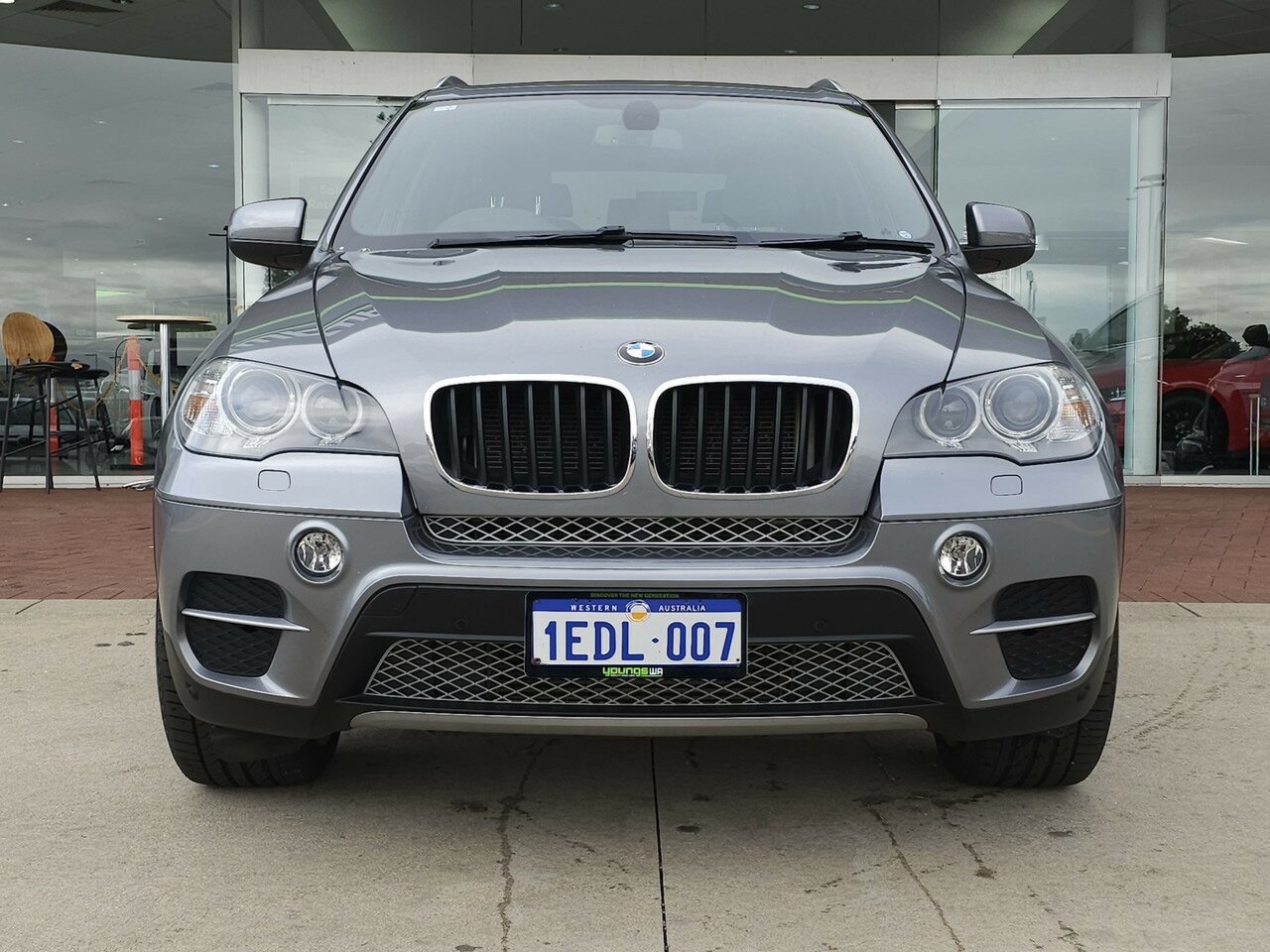BMW X5 image 2