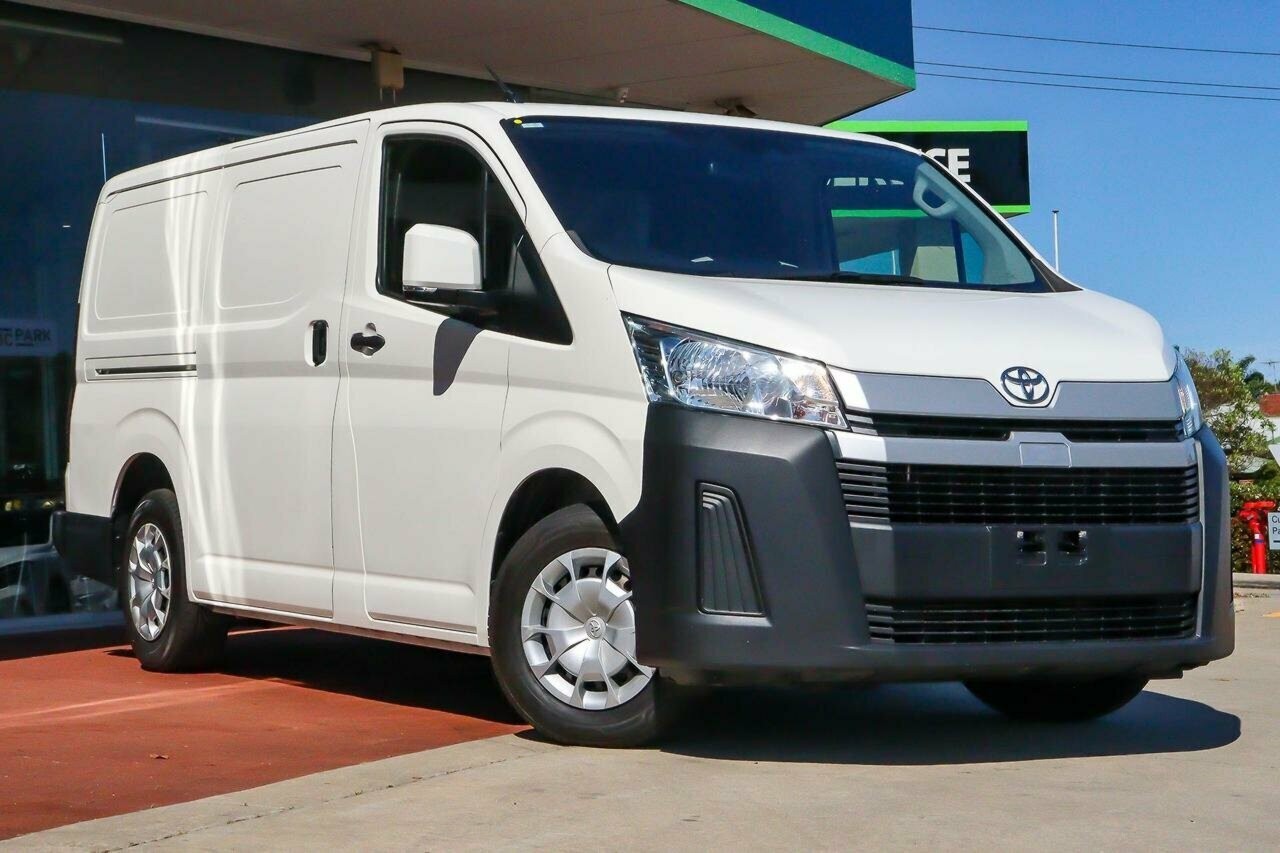 Toyota Hiace image 1