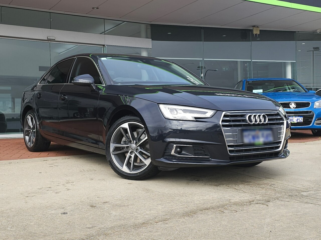 Audi A4 image 1